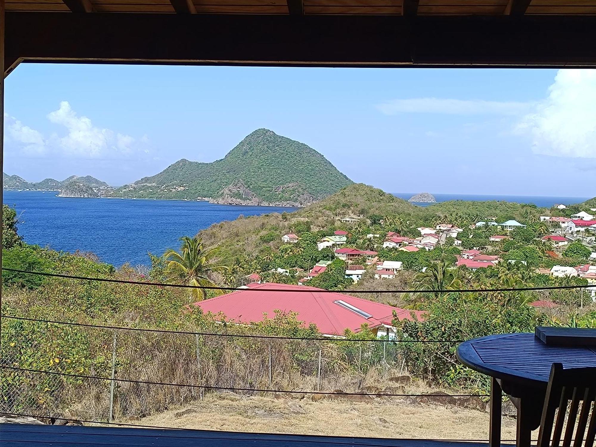 Ti Kaz Anoli Cottage En Bois Avec Vue Sur La Baie Terre-de-Bas Esterno foto